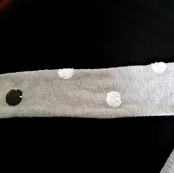 JUSTICE sweater - Picture 2 of 4